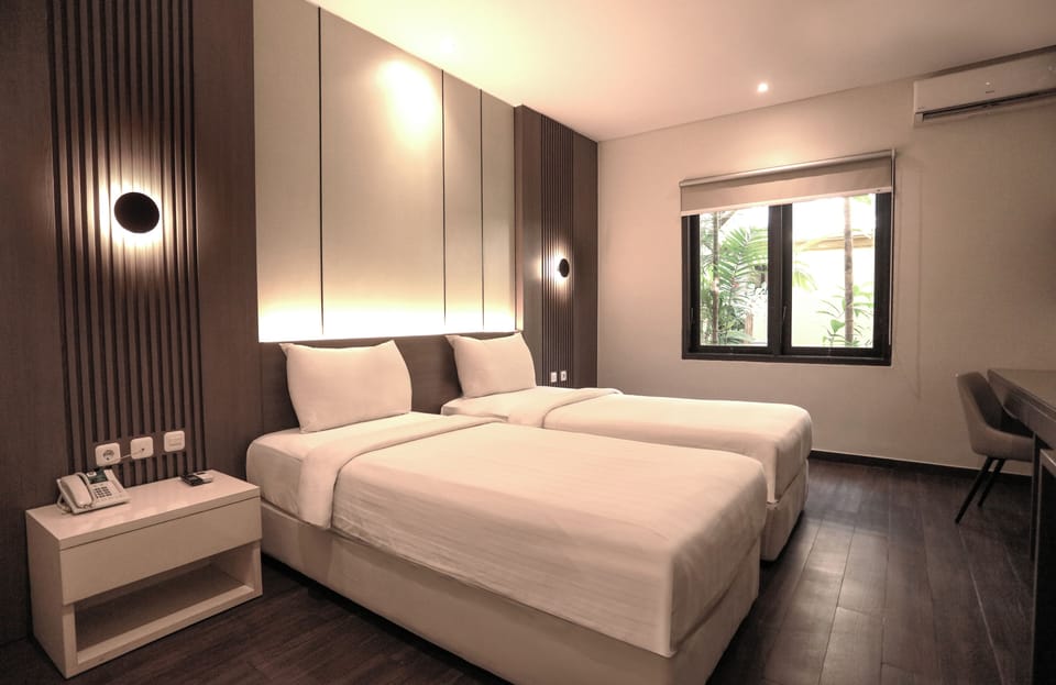 Superior Twin Room | Desk, laptop workspace, free WiFi