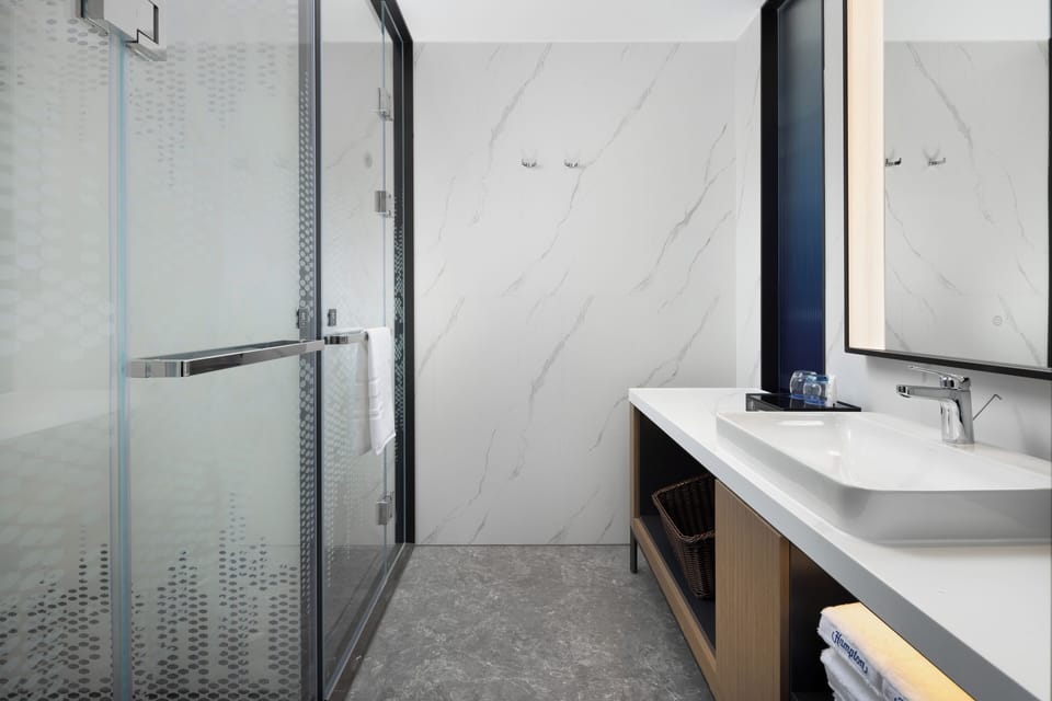 Classic Twin Room | Desk, soundproofing, free WiFi