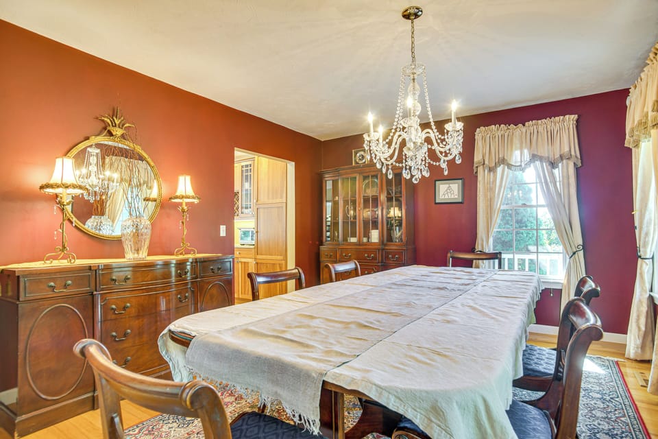 House (4 Bedrooms) | Interior