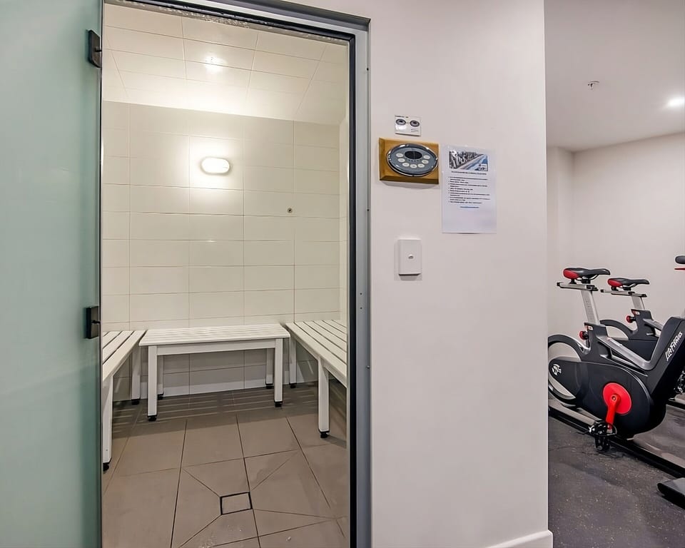 Sun Drenched Apartment in the Heart of Surfers Apartment in Surfers Paradise