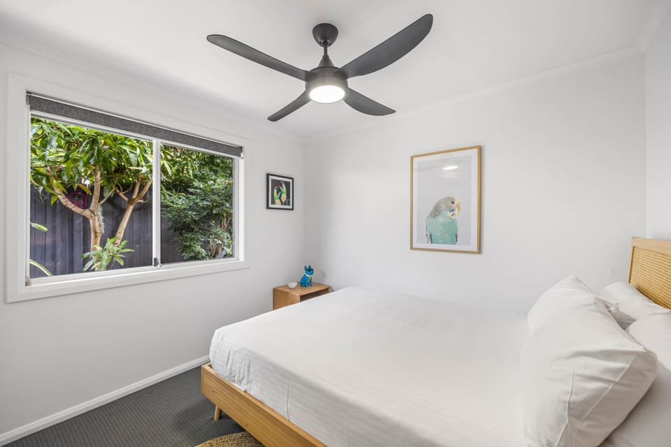 Apartment | 2 bedrooms, iron/ironing board, bed sheets