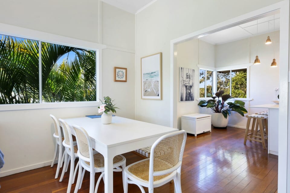 Apartment | Dining