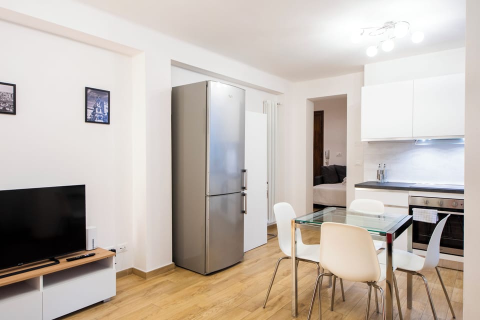 Apartment | Living area | Flat-screen TV