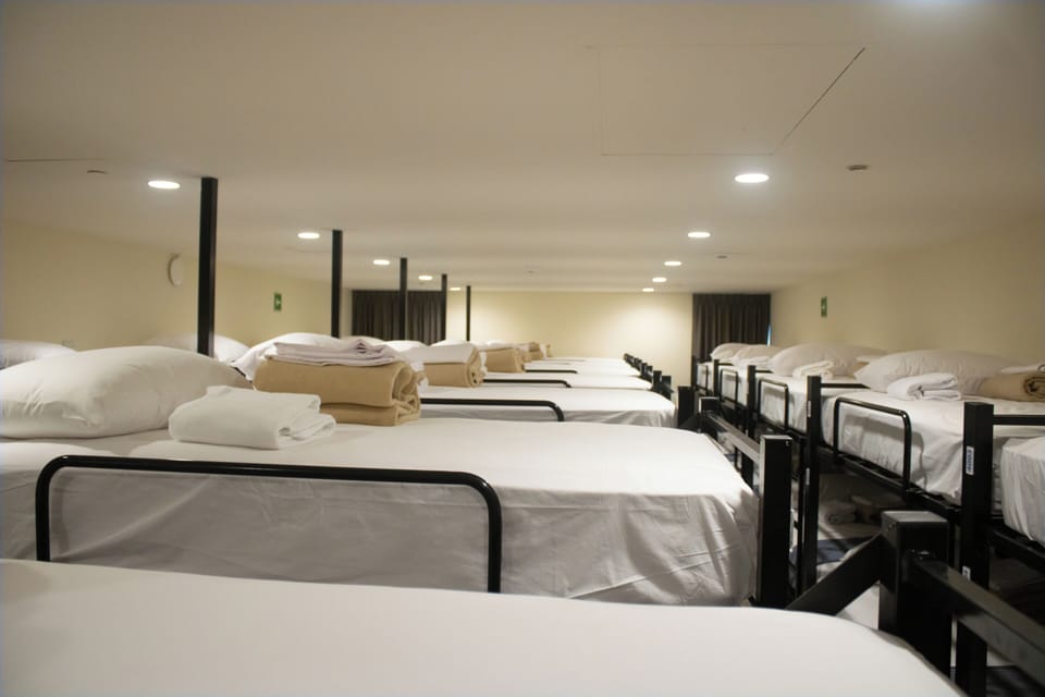 DSMO - Dormitorio Compartido Masculino 16 literas | WiFi (free), bed sheets