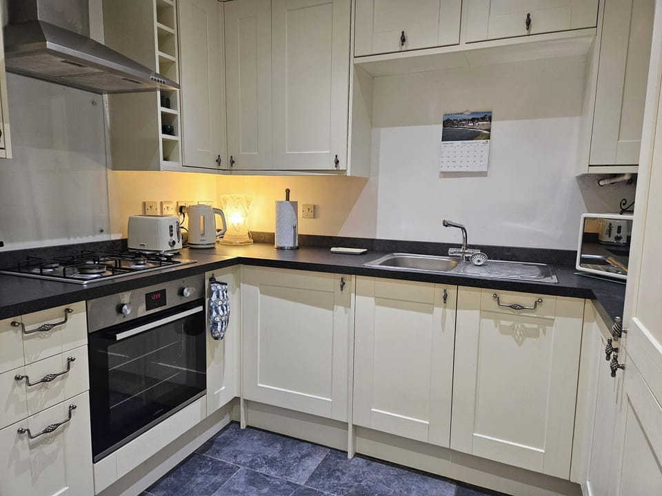 Dishwasher, cookware/dishes/utensils