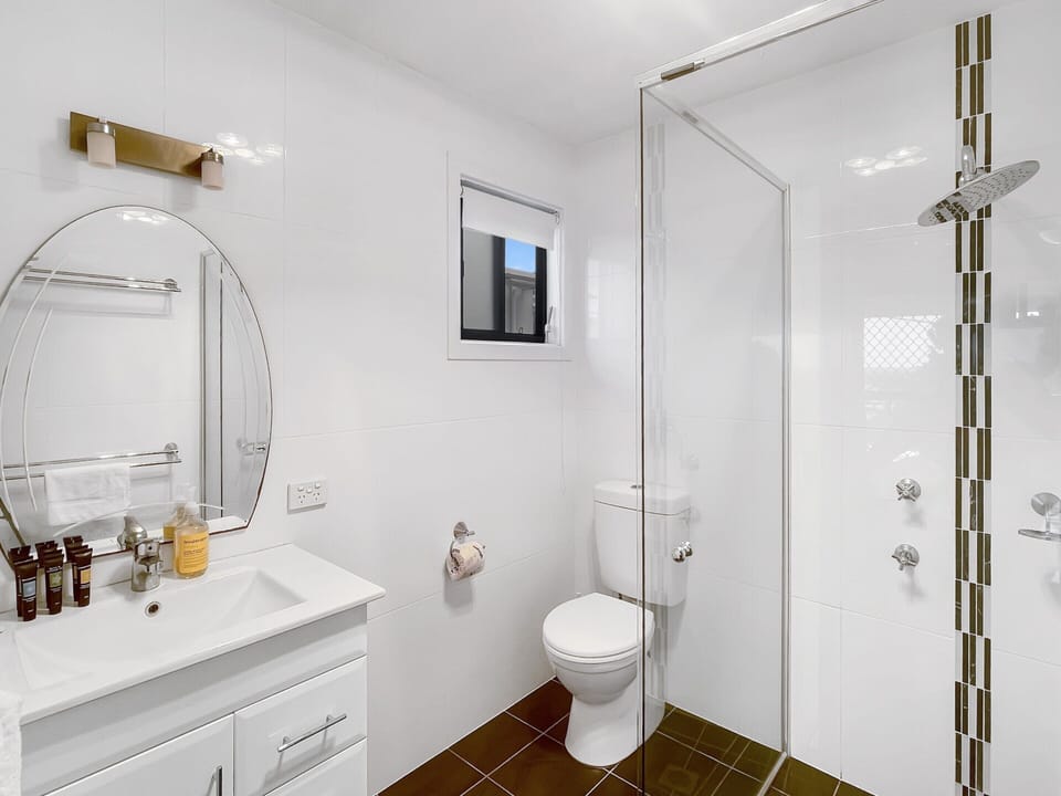 Coastal Upper-level Home With Pool Access Apartment in Batemans Bay