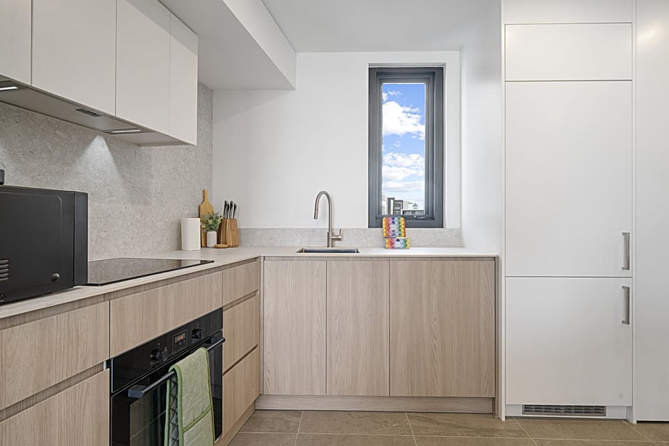 Apartment | Private kitchen | Oven, cookware/dishes/utensils