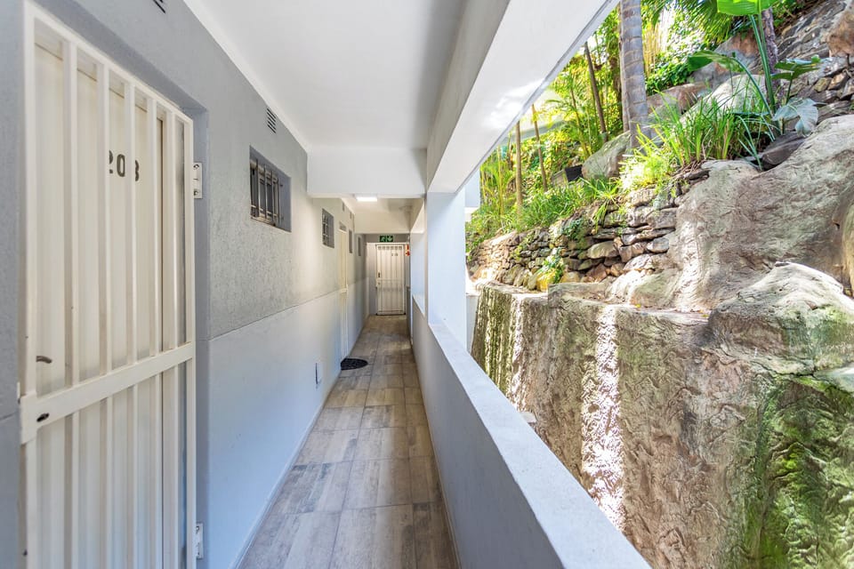 Deluxe Apartment, Balcony, Beach View | Iron/ironing board, free WiFi