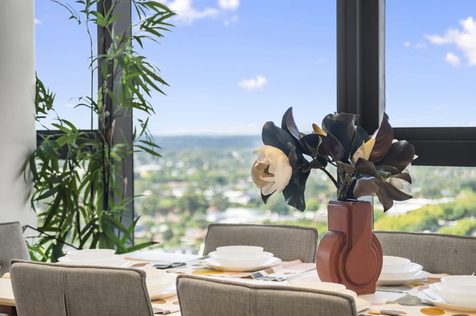Apartment | Dining