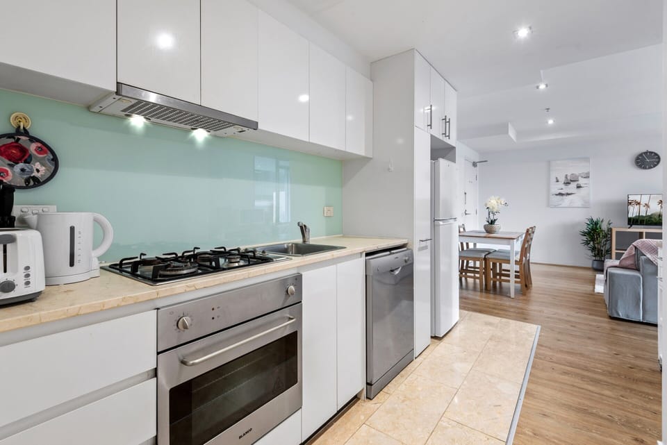 Apartment | Private kitchen | Cookware/dishes/utensils