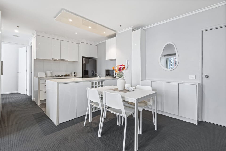 Apartment | Dining
