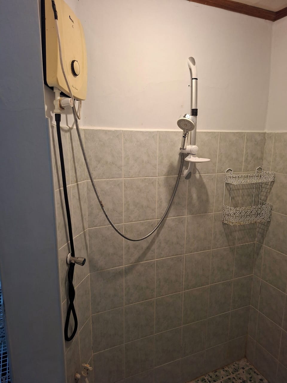 Family Quadruple Room, Ocean View | Bathroom | Shower, free toiletries, towels, soap