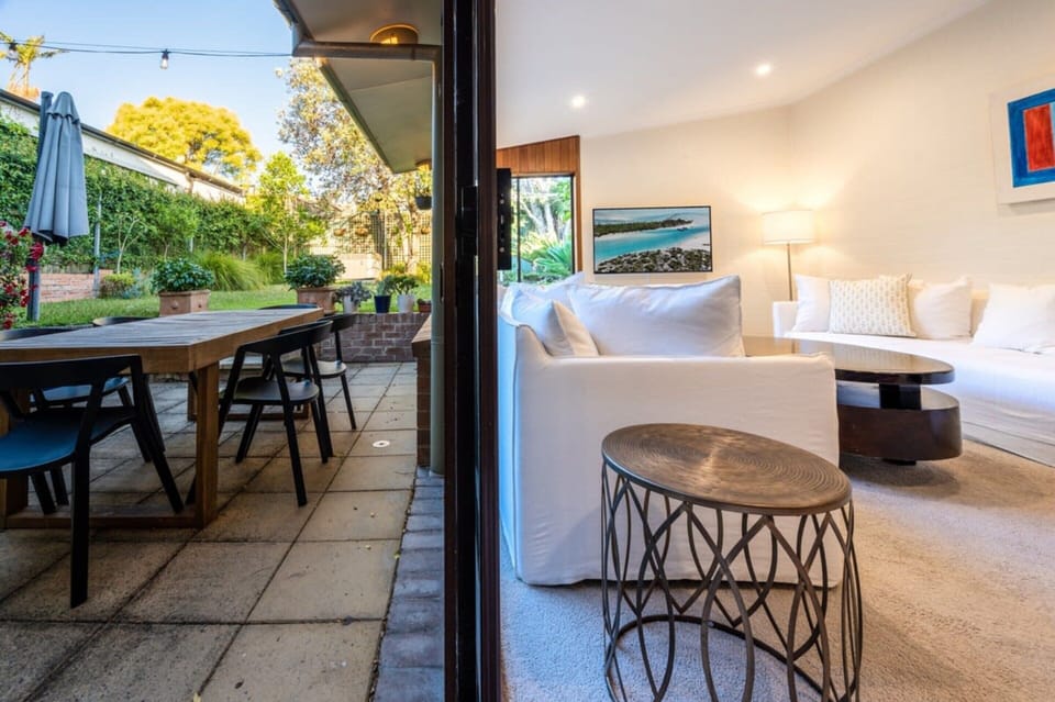 Apartment | Outdoor dining