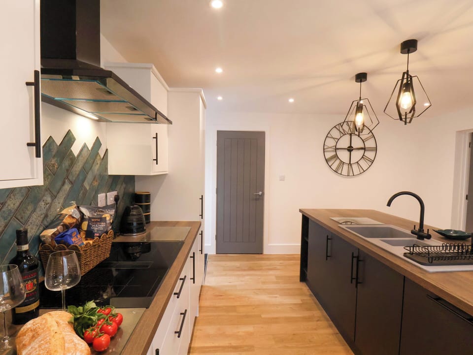 Fridge, microwave, dishwasher, toaster