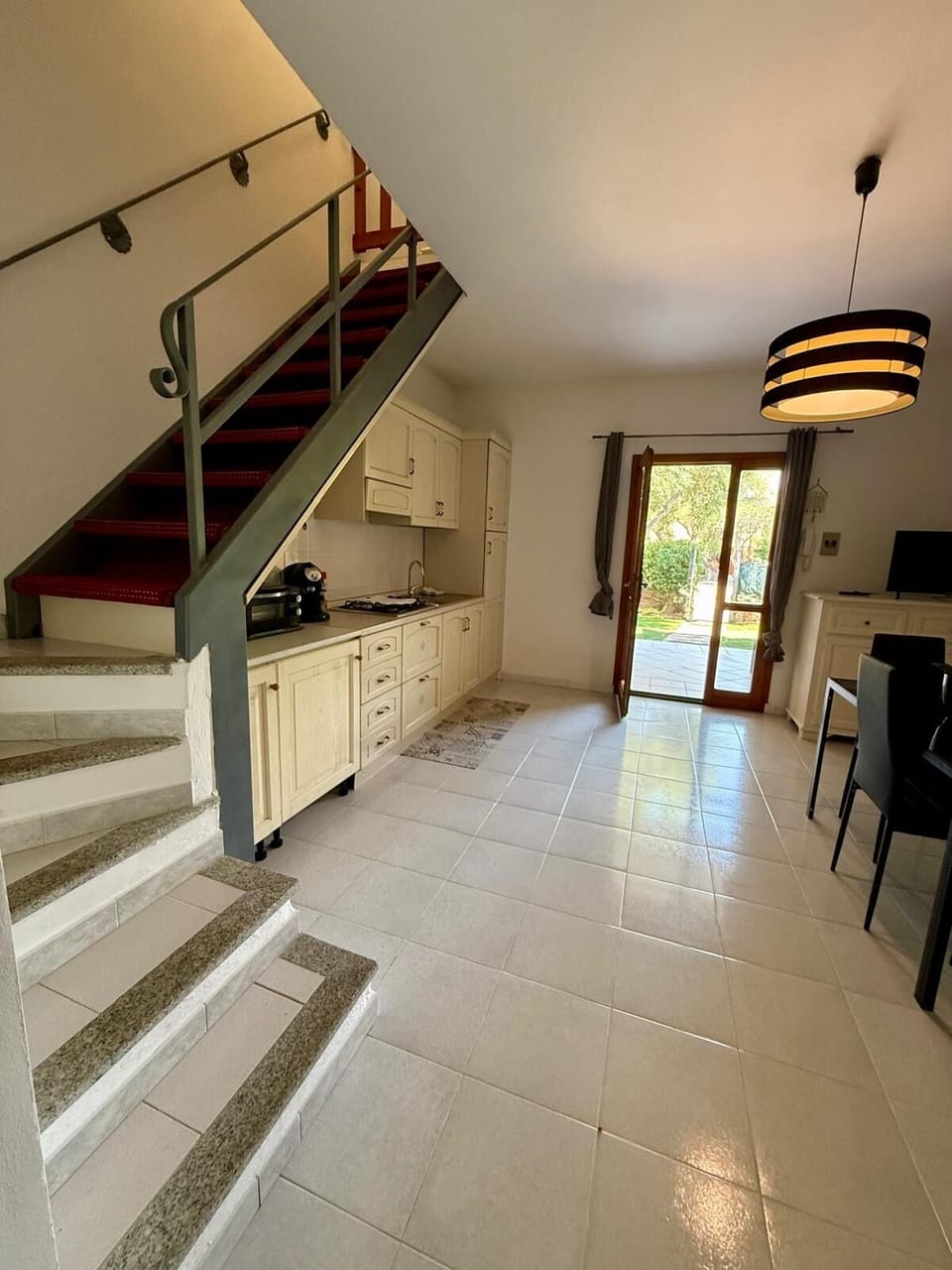 House | Private kitchenette | Full-size fridge, microwave, oven, stovetop