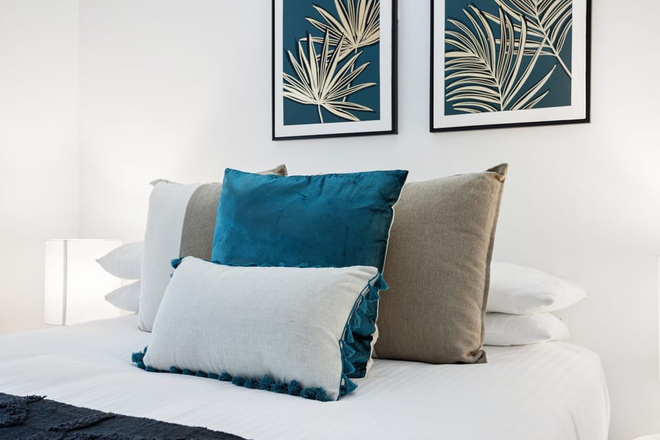 Apartment | 2 bedrooms, laptop workspace, iron/ironing board, bed sheets