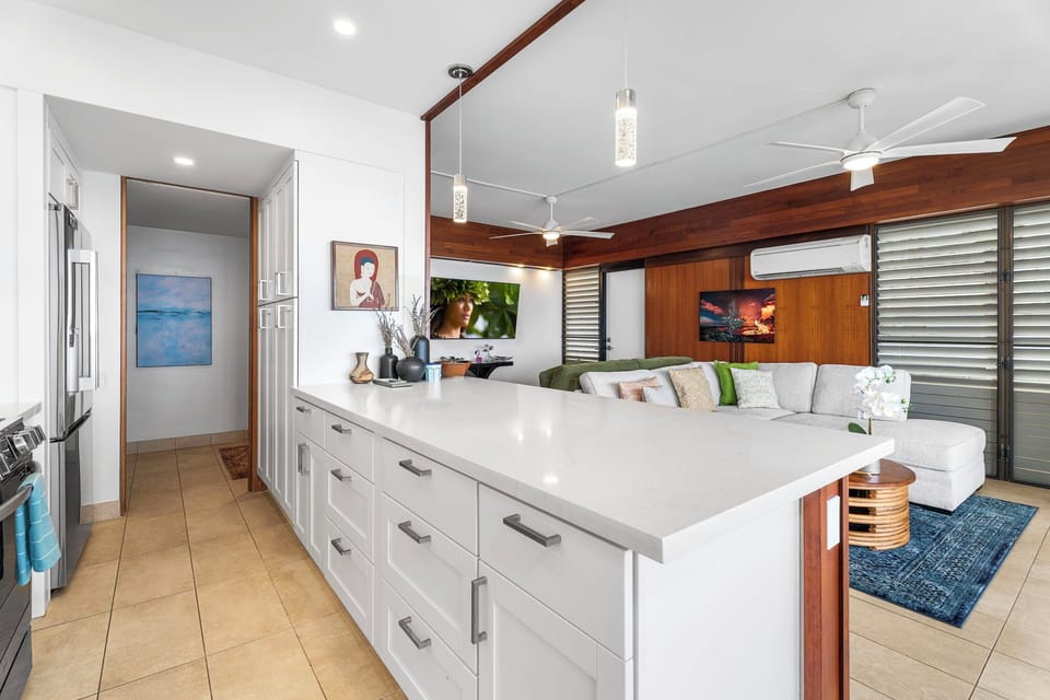 Condo, Multiple Beds, Lanai, Ocean View (Hale Pohaku 3) | Interior