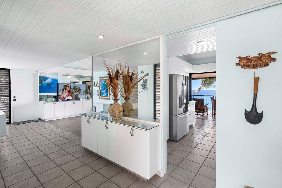 Condo, Multiple Beds, Lanai, Ocean View (Hale Pohaku 5) | Interior