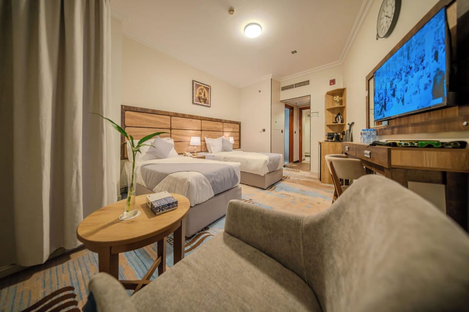 Twin Room | In-room safe, blackout drapes, iron/ironing board, WiFi (free)