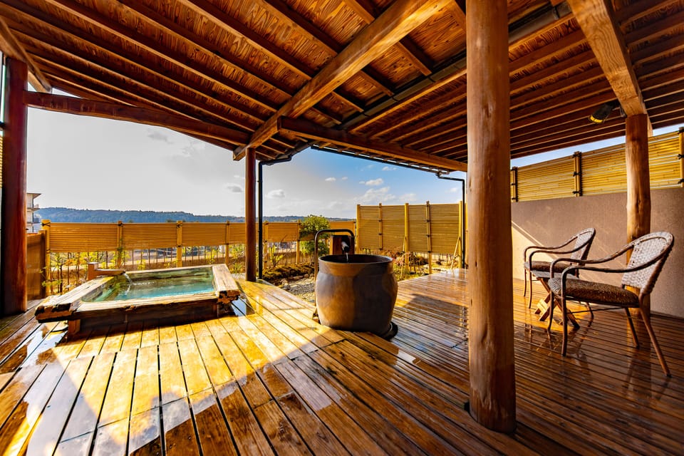 Premium Room | Bathroom | Combined shower/tub, deep soaking tub, free toiletries, hair dryer