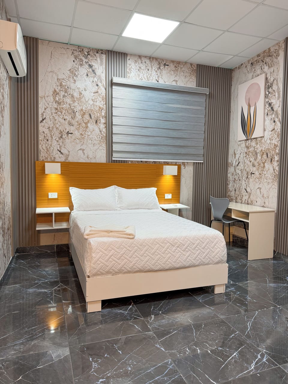 Classic Double Room | Laptop workspace, free WiFi