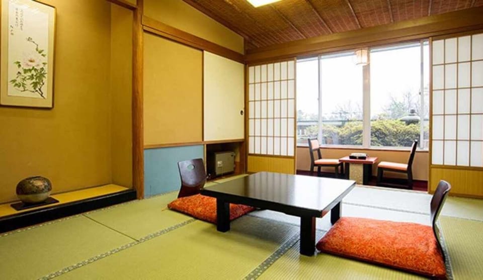 Japanese Style Room 10 Tatami Mats | In-room safe, desk, laptop workspace, iron/ironing board