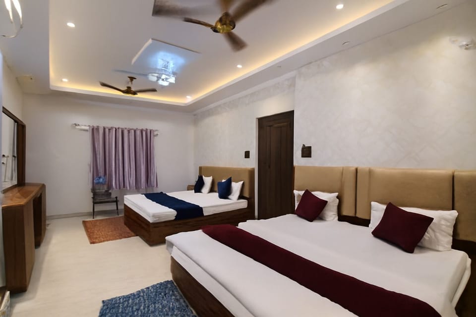 Deluxe Triple Room | Premium bedding, desk, laptop workspace, free WiFi