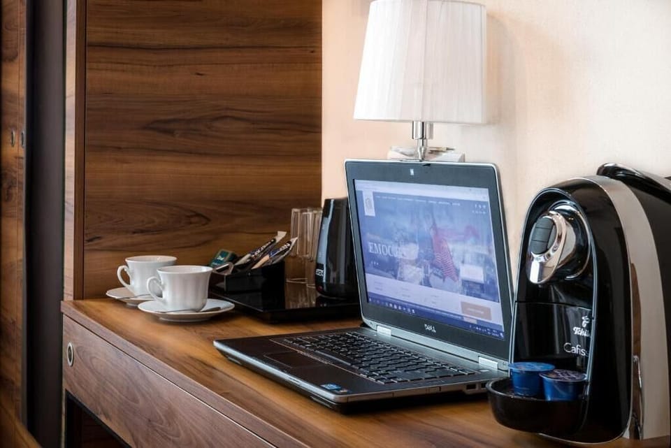 Down comforters, minibar, in-room safe, desk