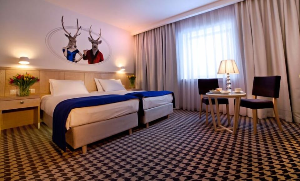 Premium bedding, minibar, in-room safe, desk