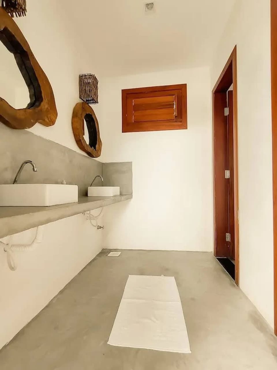 House | 11 bedrooms, Internet