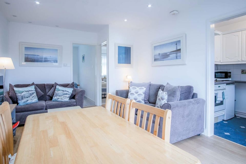 Chalet (2 Bedrooms) | Living area | TV, DVD player