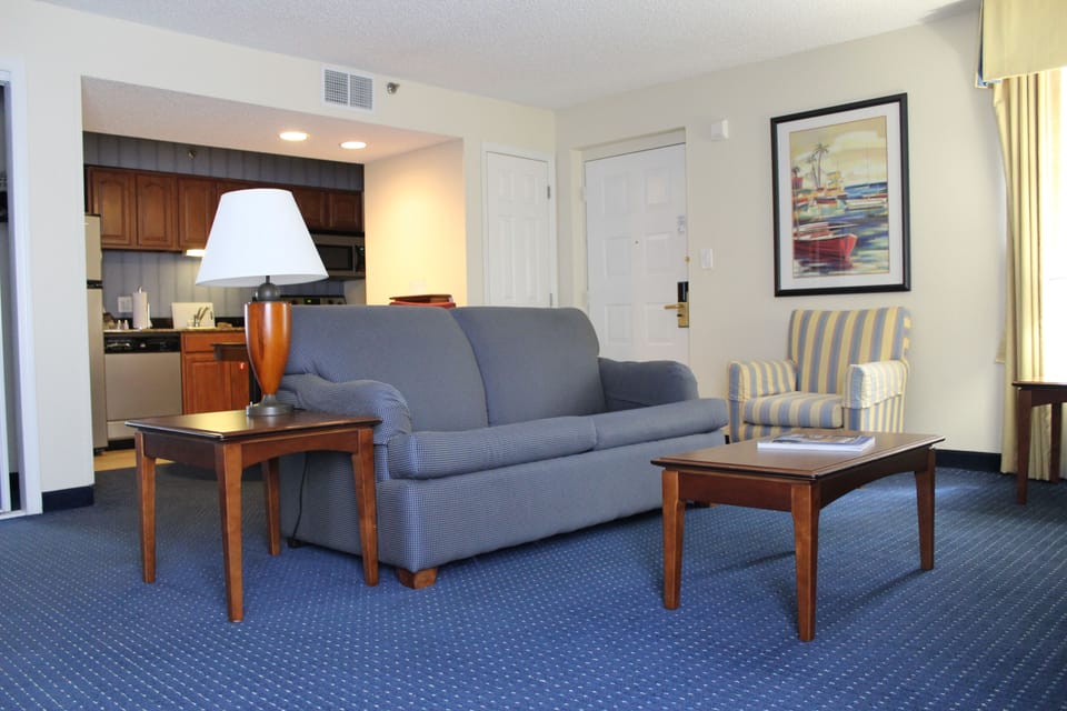 Flat-screen TV, fireplace
