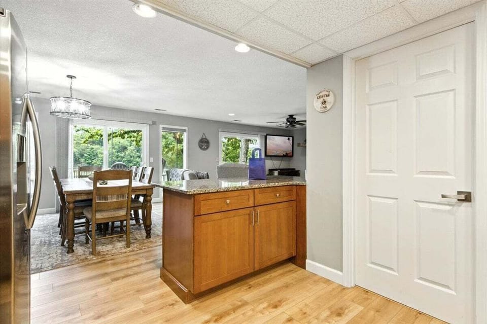 House, Multiple Beds, Patio (Barberton Bay Retreat) | Interior