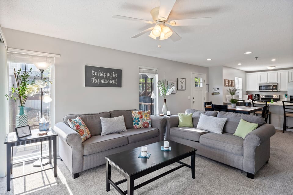 Condo, Multiple Beds, Balcony (Sunset Spectacular) | Living area