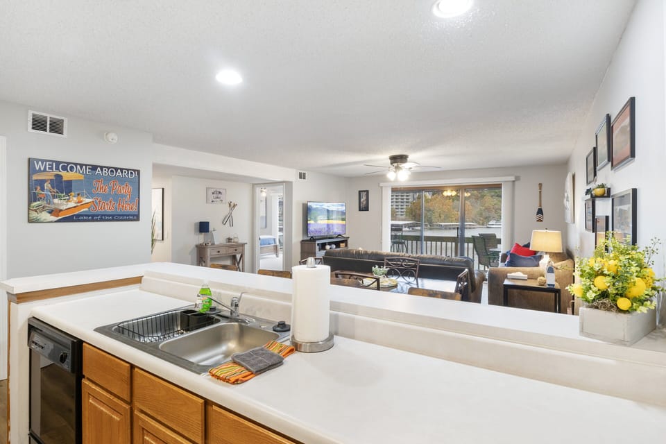 House, Multiple Beds, Patio (Pelican Place) | Interior