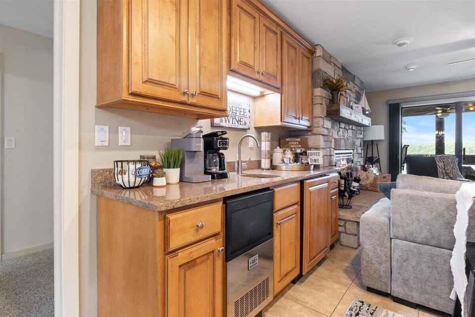 Condo, Multiple Beds, Pool Access (Knolls Haven) | Private kitchen