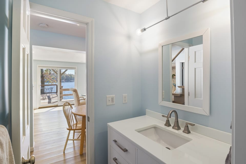 House, Multiple Beds, Patio (Blue Martini) | Interior