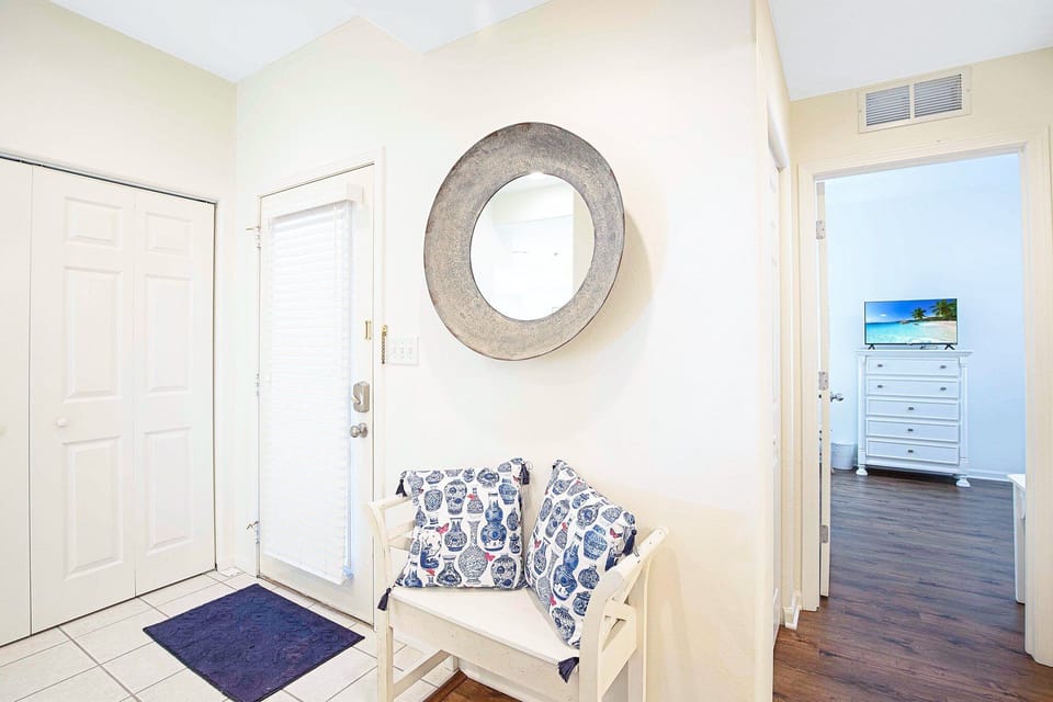Condo, Multiple Beds, Pool Access (Sunset Point) | Interior