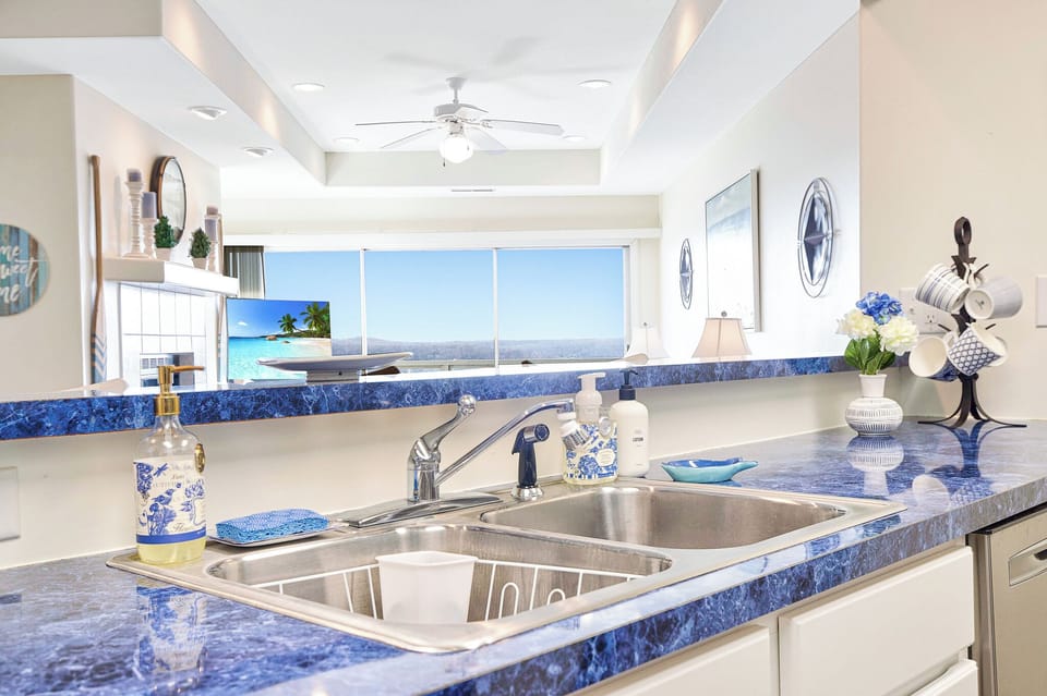 Condo, Multiple Beds, Pool Access (Sunset Point) | Private kitchen