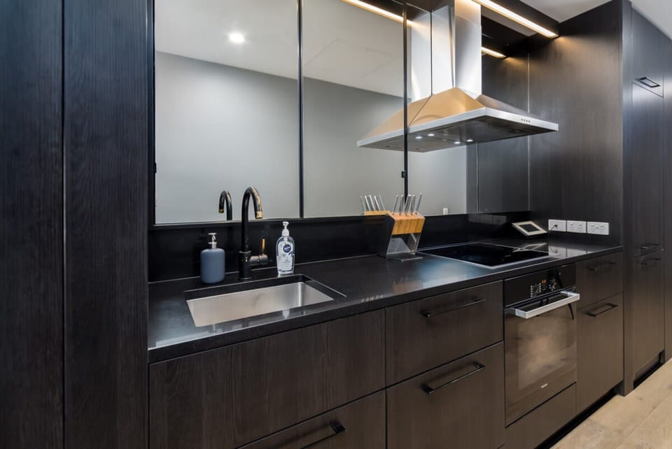 Apartment | Private kitchen | Cookware/dishes/utensils