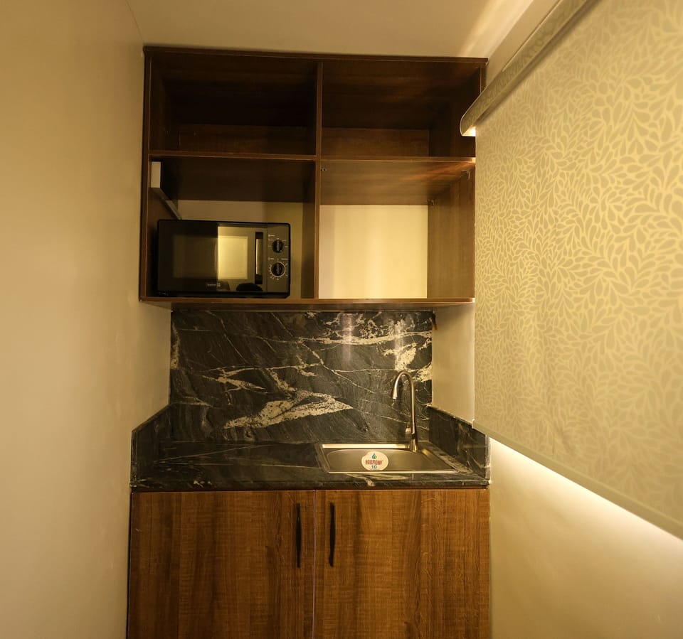 Private kitchenette