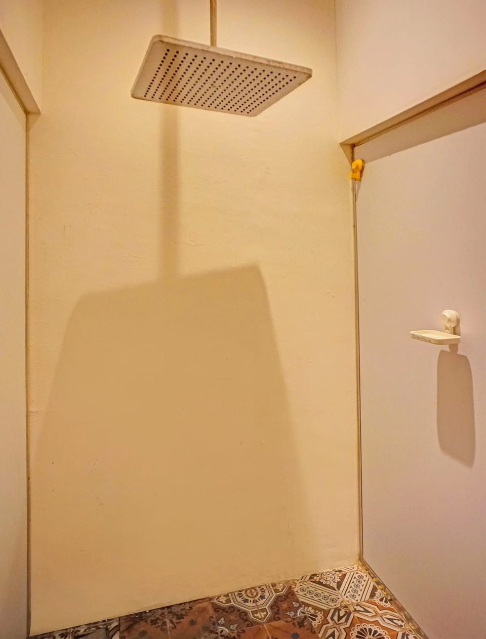 Deluxe Double Room | Bathroom | Shower, bidet, towels, soap