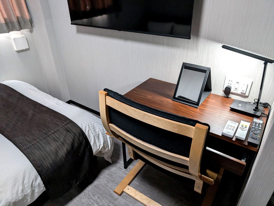 Double Room, Non Smoking | In-room safe, desk, blackout drapes, free WiFi