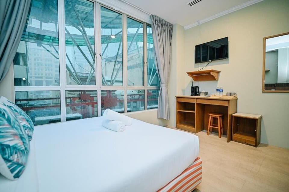Deluxe Double Room | Desk, iron/ironing board, free WiFi