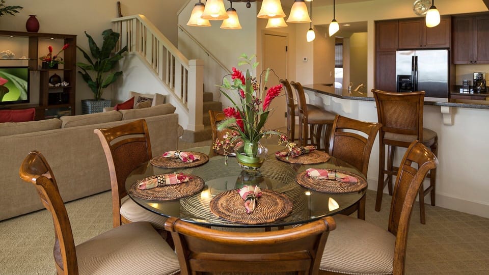 Condo, Multiple Beds, Lanai, Ocean View (Halii Kai 12F) | Interior