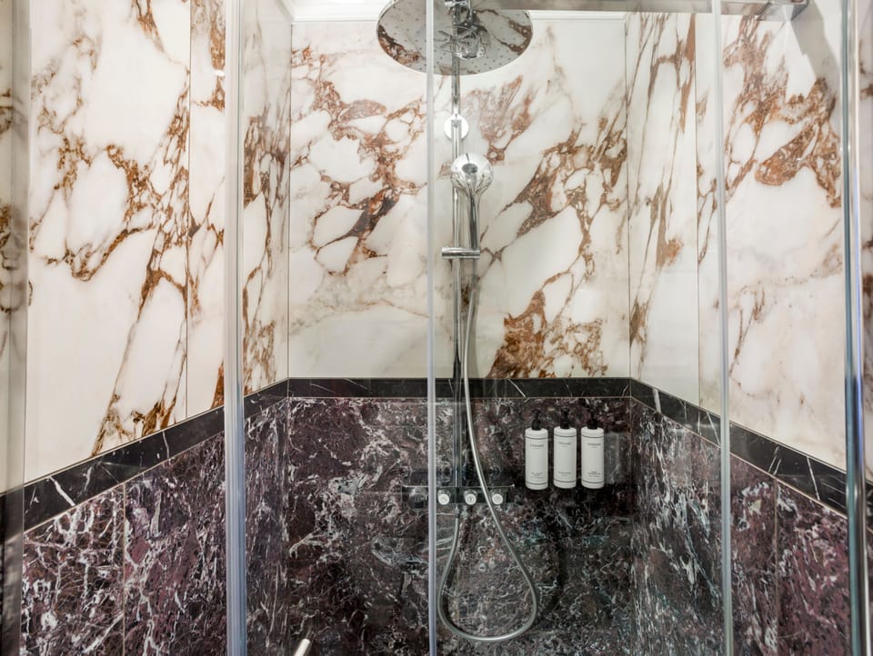 Merveil Signature Suite - Alfred Apartment in Levallois-Perret