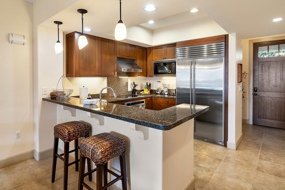 Condo, Multiple Beds, Lanai, Partial Ocean View (Halii Kai 16C) | Private kitchen