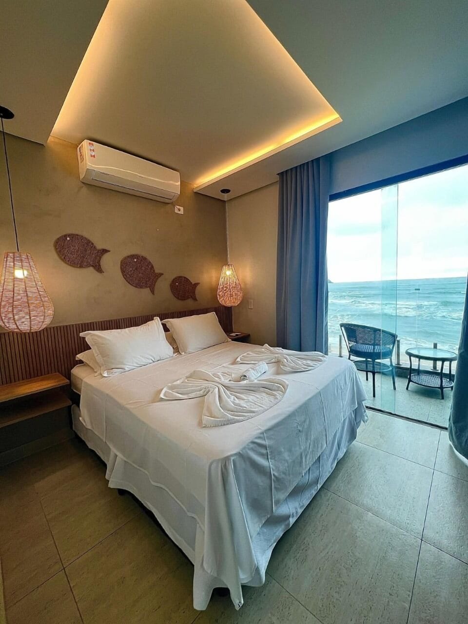 Deluxe Room | Iron/ironing board, free WiFi