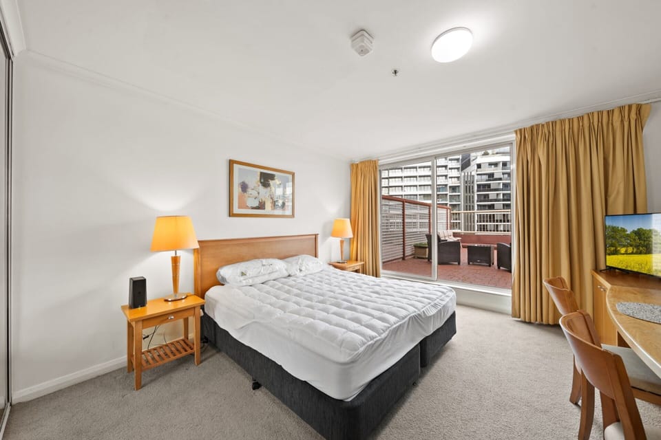Apartment | 1 bedroom, iron/ironing board, bed sheets