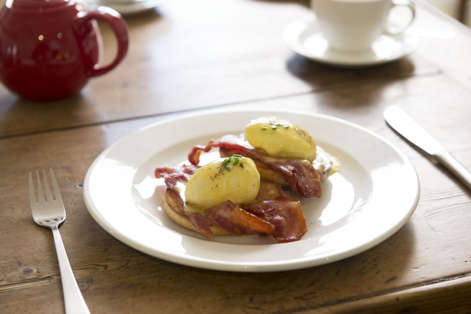 Daily English breakfast for a fee